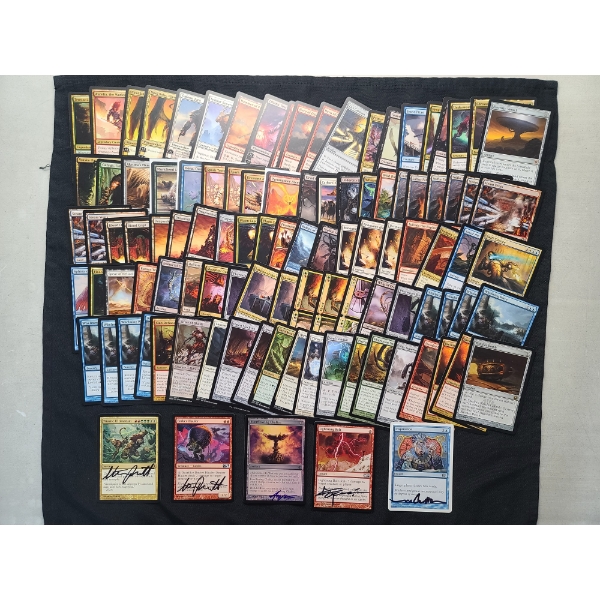 Large Lot of MTG Magic The Gathering Trading Cards Including Rares, Holos & Even Autographs!