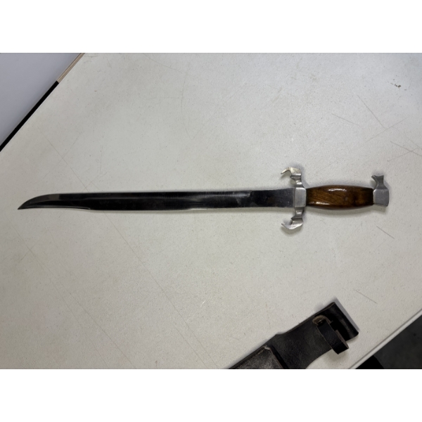 Sword with Sleath 
