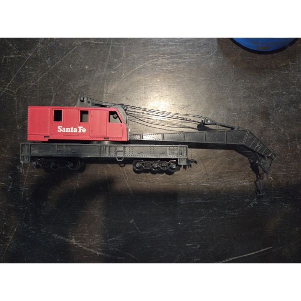 9'' Santa Fe HO Scale Kadee 4322 In Great Condition