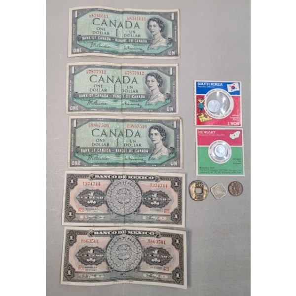 Collection Of Assorted Foreign Paper Currency & Coins - Canada, Mexico, China, Netherlands, Panama