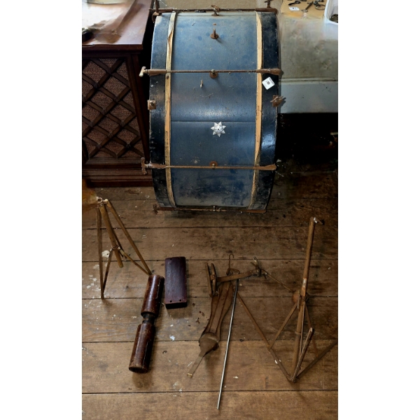 Antique Light Up Base Drum with Accessories as Pictured