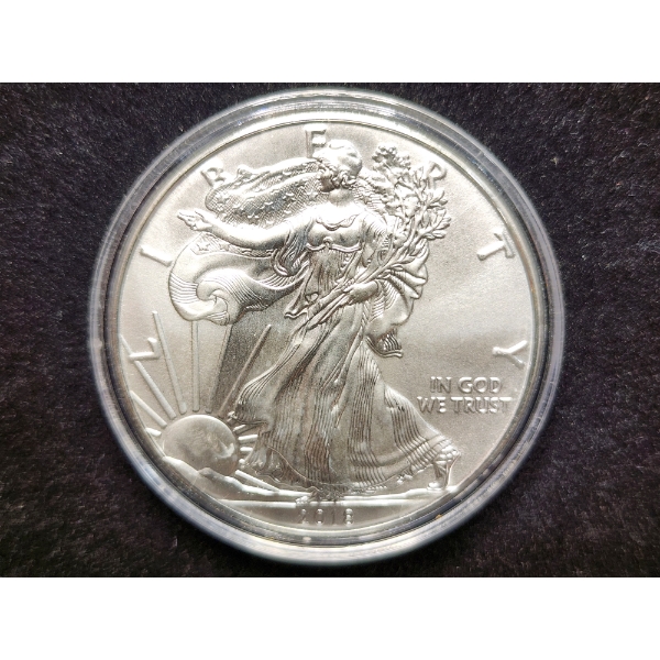 1 Oz .999 Fine Silver 2018 American Eagle Round in Capsule Protector
