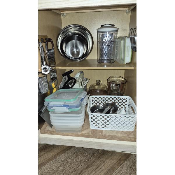 PICKUP IN NORTHFIELD - Excellent Value Here - Large Group Of Stainless Items As Shown - See Pics