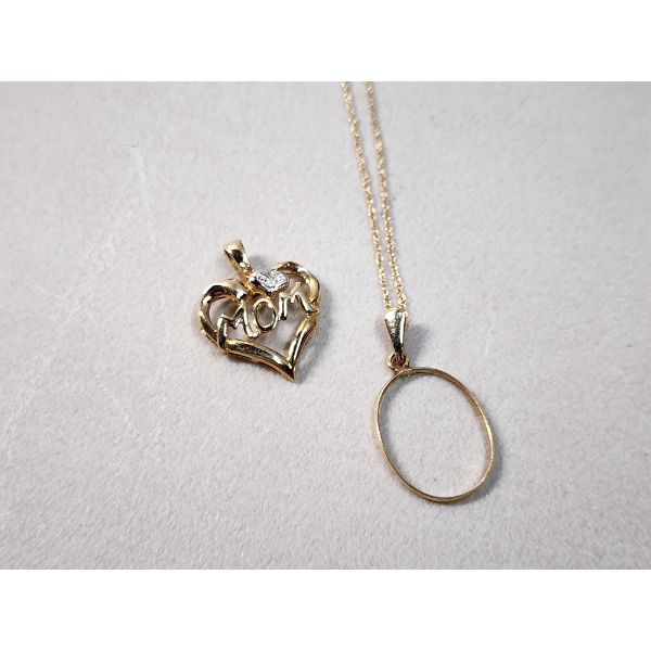 10K Gold Jewely Pieces: Necklace and Heart "Mom" Pendant Total Weight: 2.0g