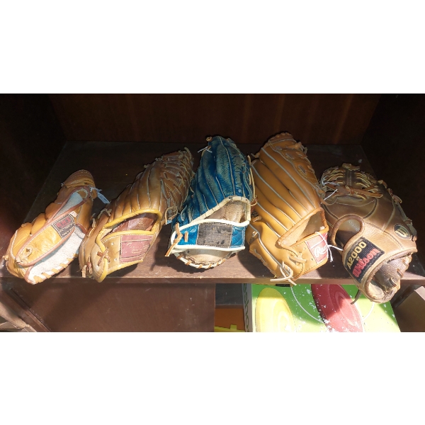 As Shown Group Of 5 Vintage Baseball Gloves - See Pics
