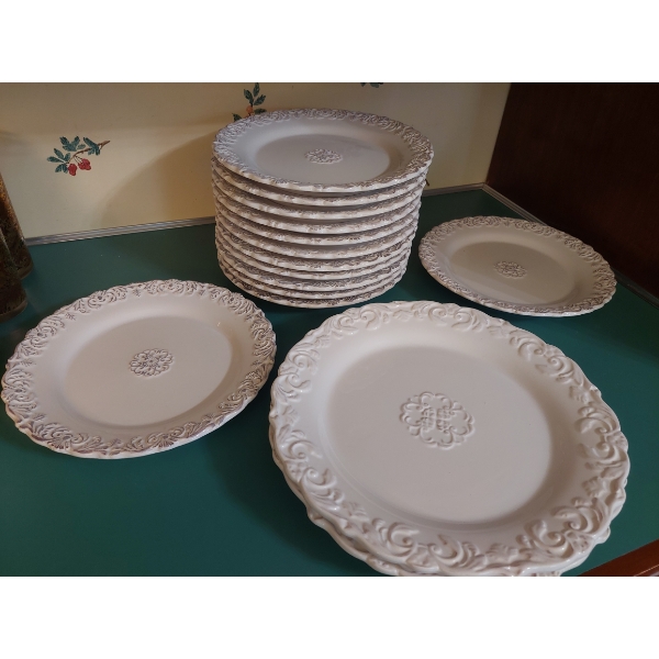 13 Dinner Plates & 2 Large Serving Plates Matching Porcelain Group Lot