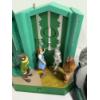 Image 7 : Wizard of Oz Collectible Figures - Middle One lights up and Wizard pops out - First does not work