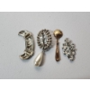 Image 2 : 4 - Fashion Vintage-Style Brooches 