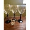 Image 9 : 3 wine Glasses & Family Guy Shot Glass