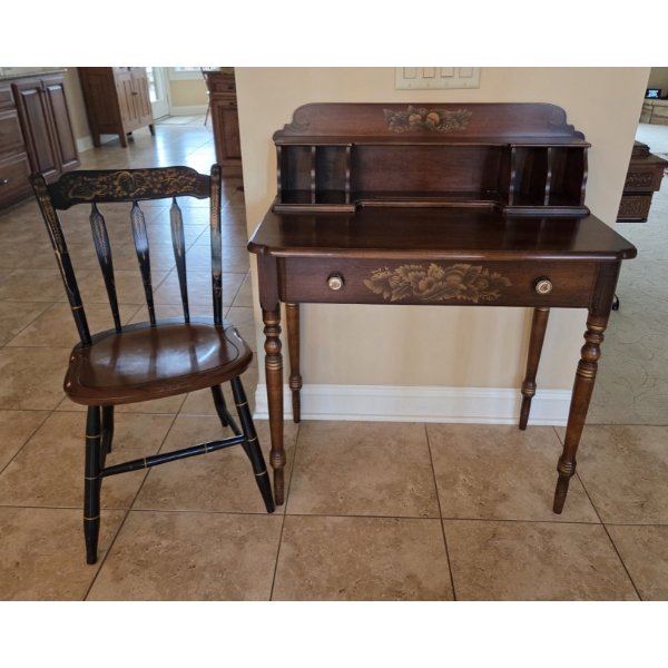 *Pick Up At Mantua Home-No Shipping Available* Remarkable Vintage 32''Wx19''Dx30''H Hitchcock Style 