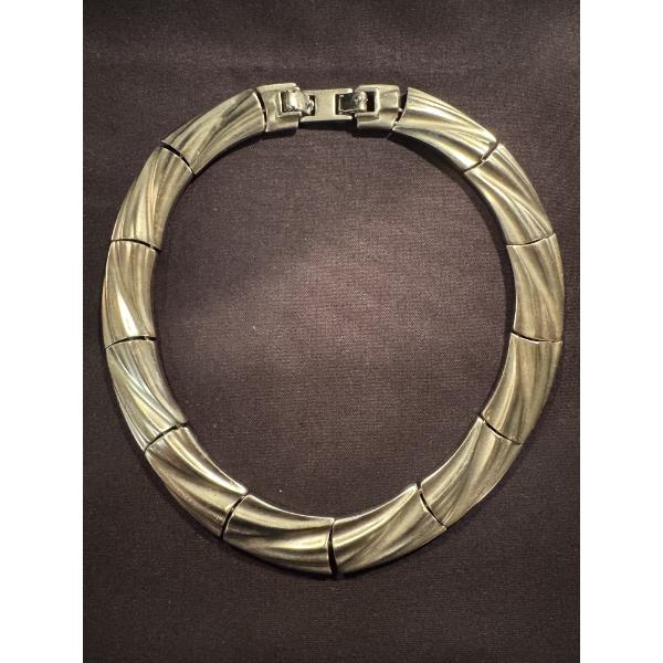 Beautiful Vintage Monet Silver Designer Necklace - Exceptional Piece