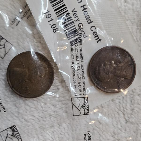 Two Vintage United States Lincoln Wheat Head Cents 1914/1919 With Protective Sleeves