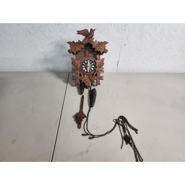 Vintage Collectible Wooden Cuckoo Clock - Birds and Leaves Wood Carved Design