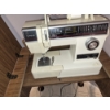 Image 3 : PICKUP IN NORTHFIELD - Singer Sewing Machine & Table 25 x 22 x 30 - See Pics 