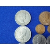 Image 7 : Lot of Assorted UK Coins: 2 Pence, 1 Schilling, 2 Schilling, 1/2 Pennies