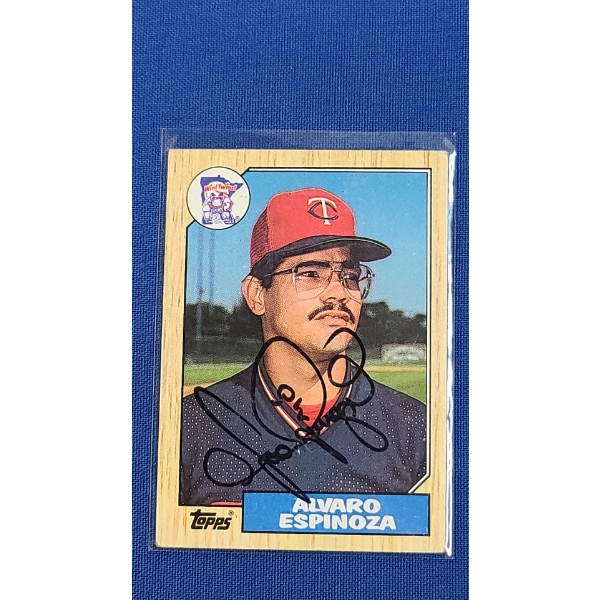 1987 Topps Alvaro Espinoza Minnesota Twins #529 Signed Baseball Card 