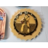 Image 3 : Lot of Elvis Presley Collectibles: Clocks, Frisbee, Dish, Figurine 