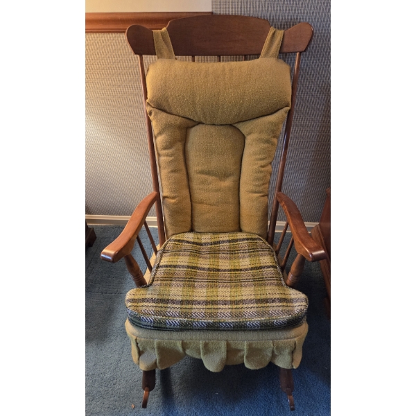 PICKUP IN CANTON - Mid Century Modern Rocking Chair With Avocado Green Accent Cushions 22.5'' x 42''