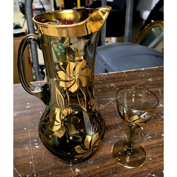 Vintage Pitcher and Glass Set - 6 Glasses