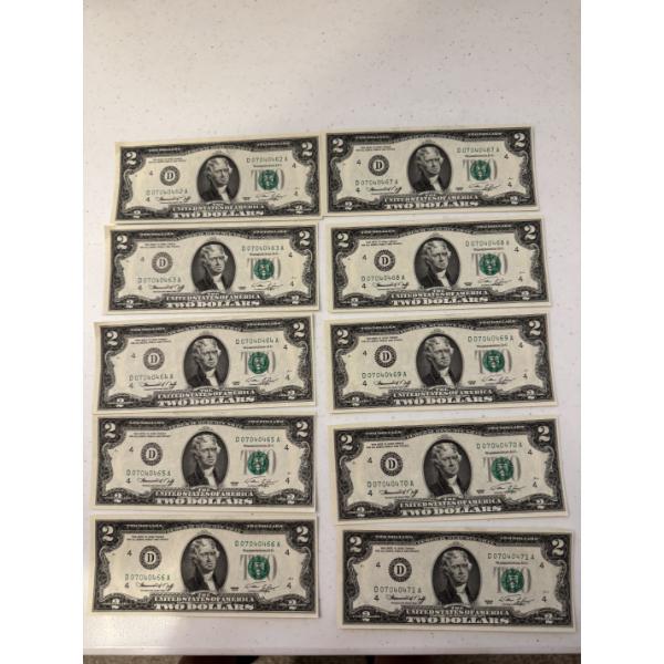 10 - Exceptional United States $2.00 Bills In Consecutive Order - 1976 Denver Mint - Uncirculated