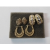 Image 3 : Three Pairs of 14K Gold Earrings TW: 5.7g
