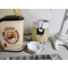 Image 3 : Lot of Powered Kitchen Items & Ice Cube Mold - All Tested & Working