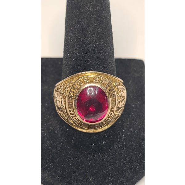 10K Yellow Gold Jostens 1952 Kings Creek High School Class Ring - Size 9 - Weight: 9.1g