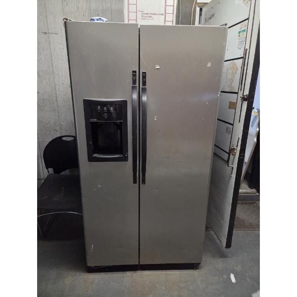 Pick Up Off Site- 115 Ely St. Alliance Oh. HotPoint Side By Side Fridge/Freezer 