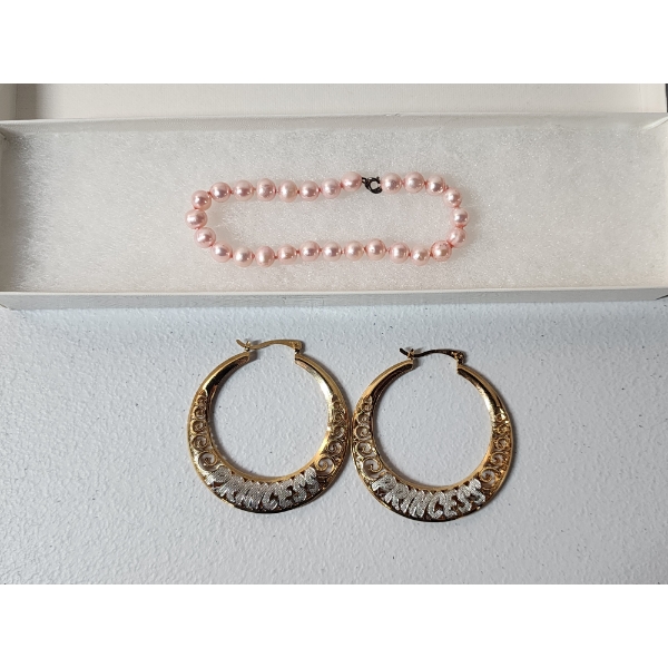 Gold-Tone "Princess" Hoop Earrings & Pink Pearl Bracelet