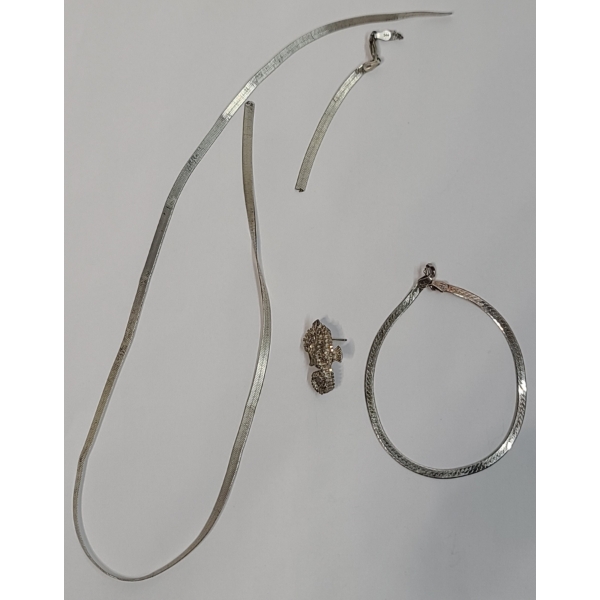 Sterling Silver 7.5" Bracelet, Sea Horse Earring & Scrap Sterling Necklace - Weight: 12.0g