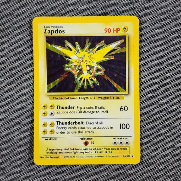 Zapdos 16/102 Holo Rare Vintage Base Set Pokemon Trading Card in Near Mint Condition!