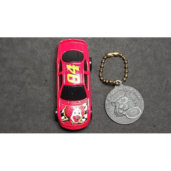 1960s Esso "Put a Tiger in Your Tank" Key Chain & 1998 Hot Wheels McDonald's #94 Ford Taurus NASCAR 