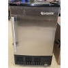 Image 1 : Edge Star Ice Maker - Makes Half Moon Ice - 15x17.5x25