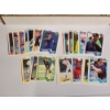 Image 2 : Huge Lot of Over 300 Sports Trading Cards: 1990 Fleer, 1991 Donruss, 1991 Score & MORE! 