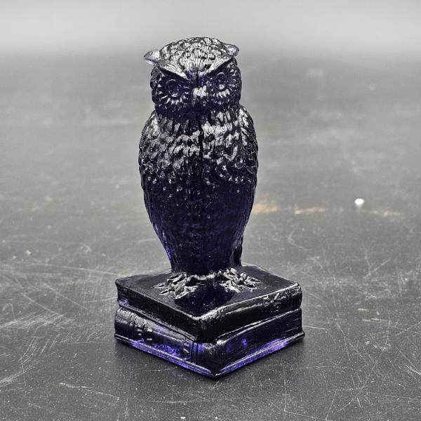 Vintage Uranium Degenhart Glass Wise Owl On Books Figurine - Violet Purple