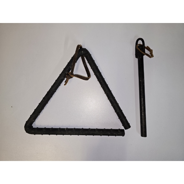 Heavy Duty Wrought Iron Chuck Wagon Dinner Bell