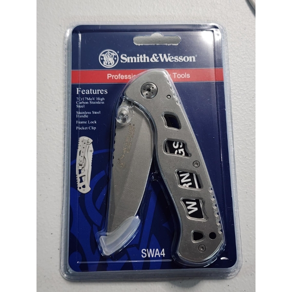 Smith & Wesson Stainless Steel Knife Brand New in Package - Built To Last - 8.5 Inches Long