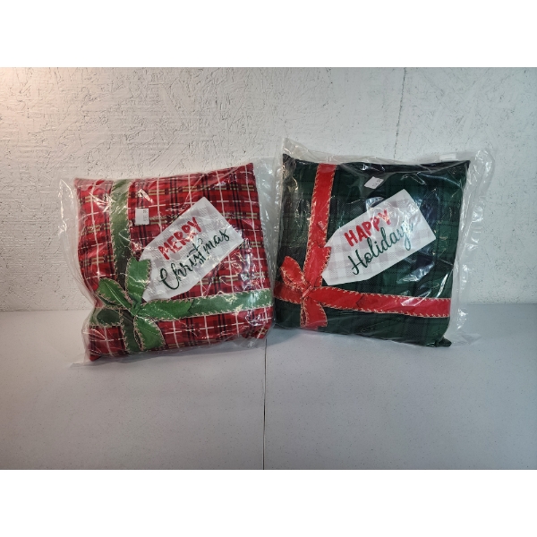 2 - BRAND NEW Merry Christmas & Happy Holidays Plaid Light-Up Decorative Pillows - 14x14in