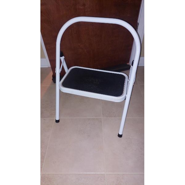 One Step Folding Metal Step Stool - Excellent