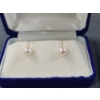 Image 3 : Beautiful 3.6 Gram 18K Gold Cultured Saltwater Pearl Broach With Matching Pearl Earrings