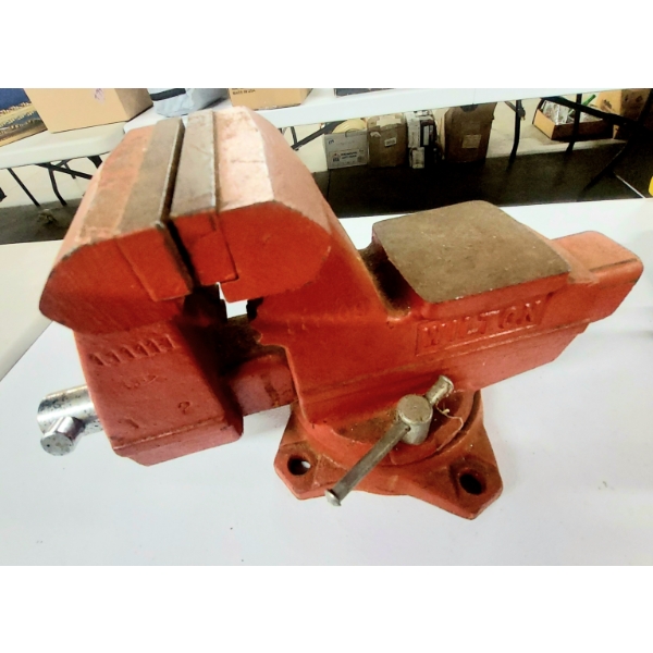 WILTON Iron Bench Vice 4" Jaw