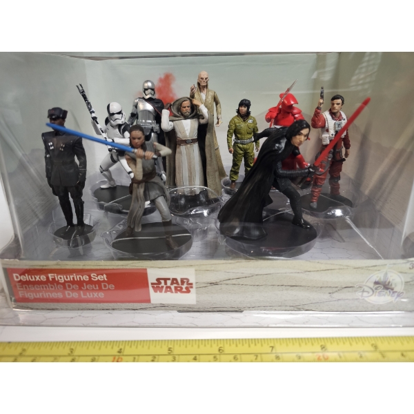 Star Wars - Deluxe Figurine Set, Never Opened, Like New!!!