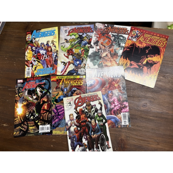 Avengers Comic Books - Set of 8 Comic Books - Marvel - Dark Reign - Earth's Mightiest Heroe