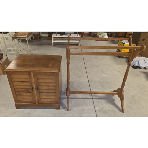 *Pick Up At Mantua Home-No Shipping Available* Charming Rustic Oak Quilt/Blanket Stand & Cupboard