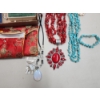 Image 8 : Large Lot of Costume Jewelry: Watches, Necklaces, Earrings, & More!