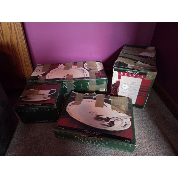 Louisville Home Pickup - Christmas Snow Village Dishware Boxed Set - See Pictures