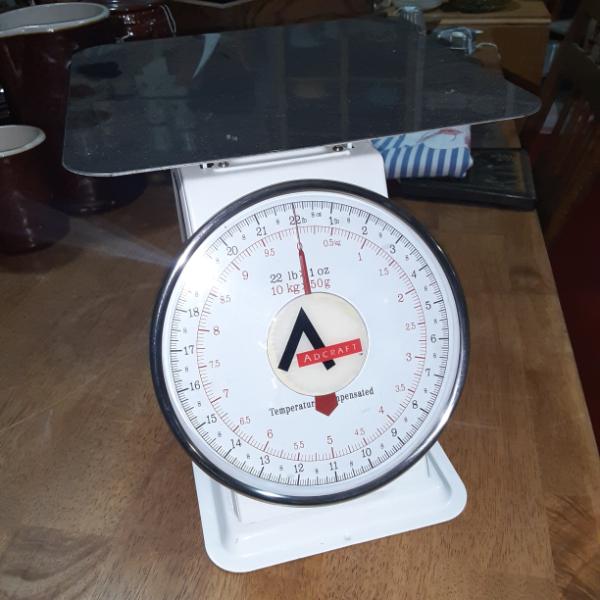 Vintage Kitchen Food Scale - "ADCRAFT" Brand 9.5 x 10 - Perfect Working Condition