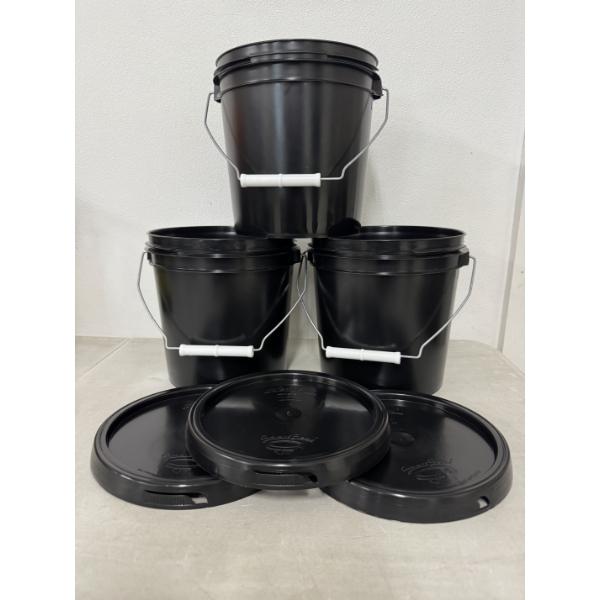 3 - Brand New One Gallon Heavy Duty Buckets With Lids - Childproof Lids With Seals