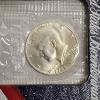 Image 5 : 1976 UNC Silver U.S. Bicentennial 3 Coin Set in Original Packaging