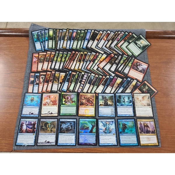 Large Lot of Over 100 MTG Magic The Gathering Trading Cards Including Many Holo, Rare & Even Autos!